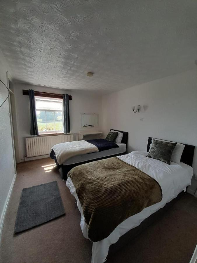 Ty Dderw Country Inn Моілфре Екстер'єр фото