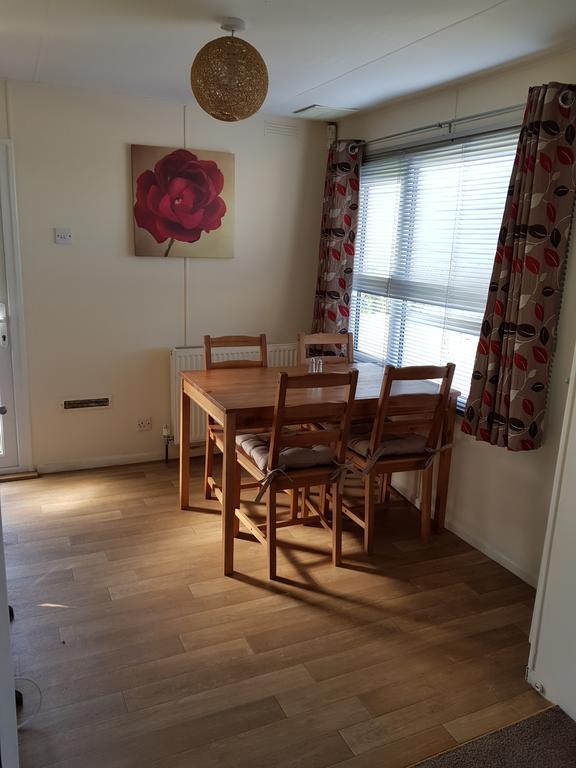 Ty Dderw Country Inn Моілфре Екстер'єр фото